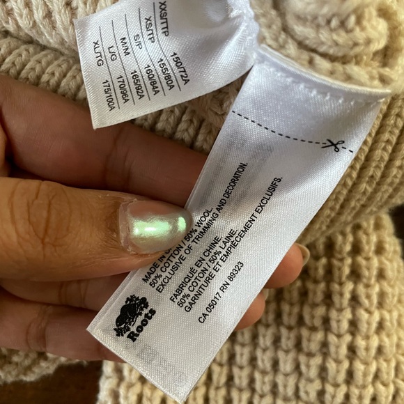 Roots // Three Quarter Zip-Up Sweater - Picture 5 of 6